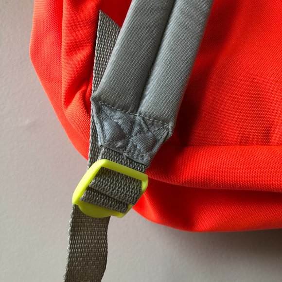 AMERICAN APPAREL - NYLON BACKPACK + TEA TIME PIN - Picture 7 of 8